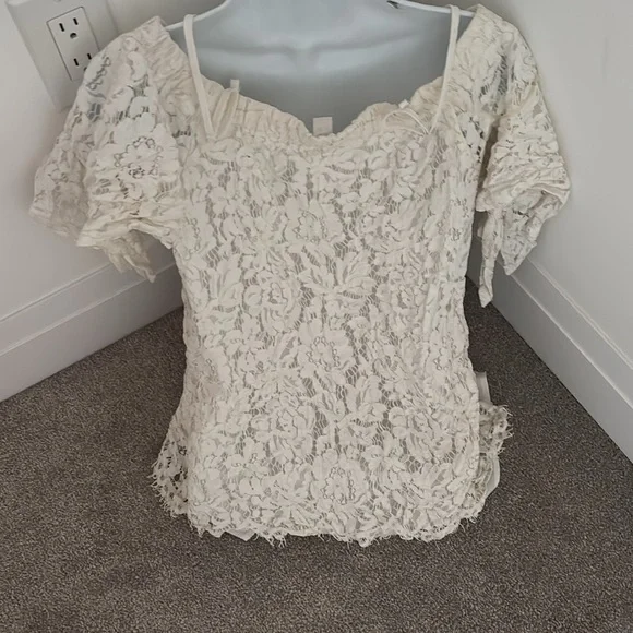 Vintage 1990’s Ivory Lace Women's off shoulder Top - Picture 5 of 12